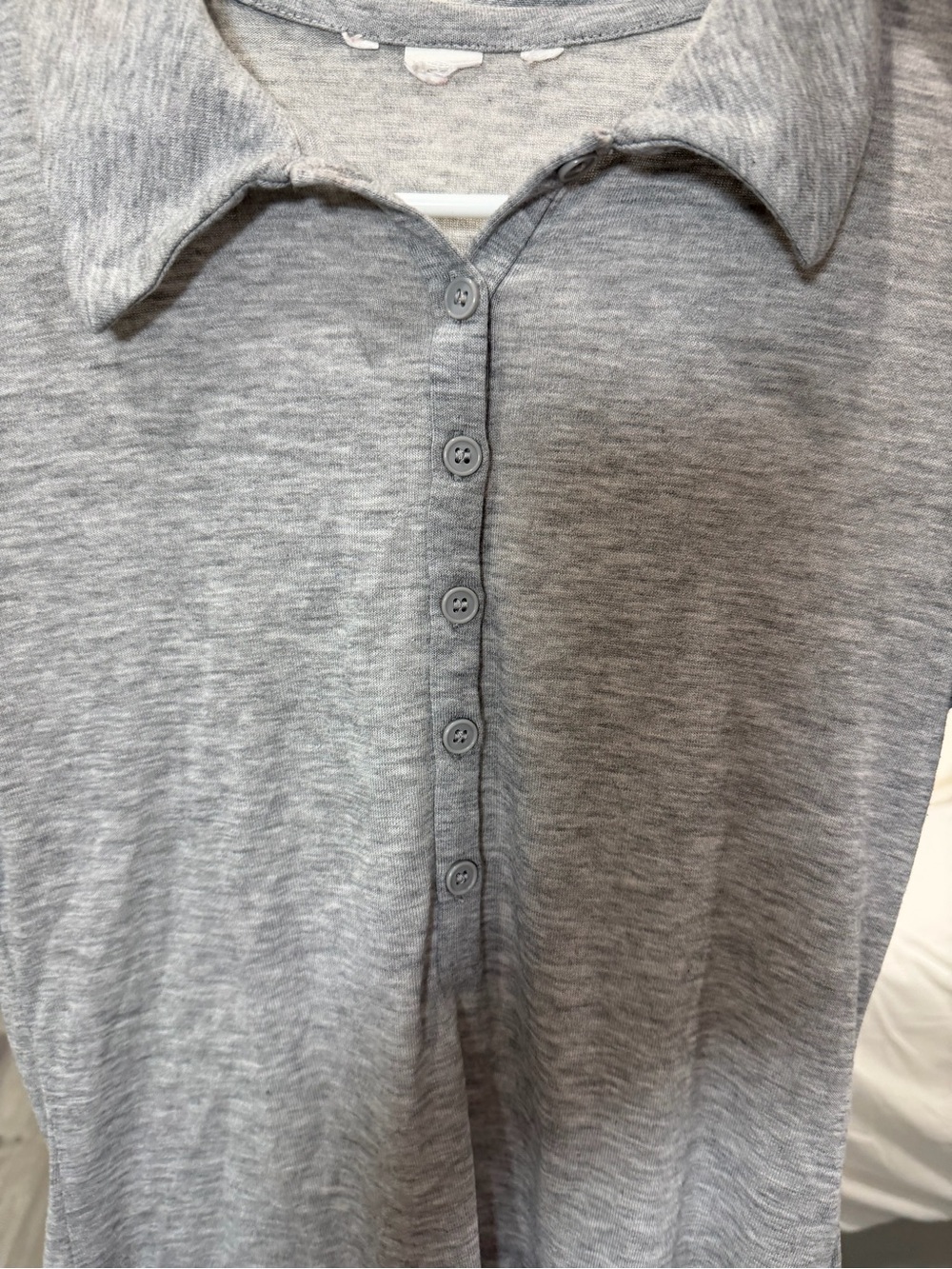 H&M Light Grey Short-Sleeve Polo Shirt with Button Placket - Picture 3 of 3